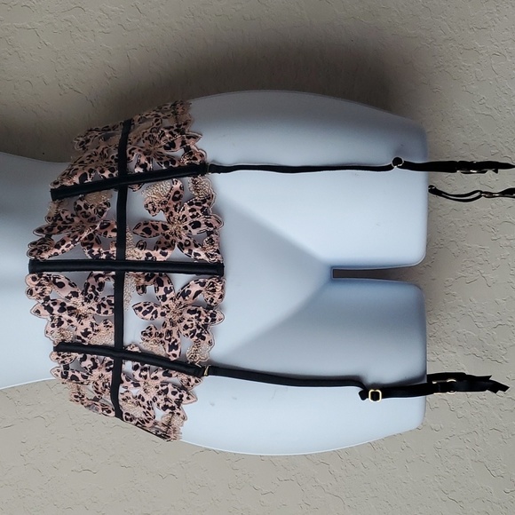 NWT Victoria's Secret M/L Very Sexy floral embroidered waist cinched and… - Picture 9 of 10